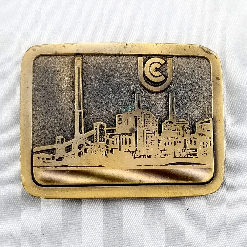 Belt Buckle Industrial Smokestacks Made In The‎ USA By Hit Line USA Gold Color